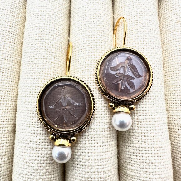 Purple Intaglio Glass Pearl Gold Plated Pierced  1.5 Inch Earrings Vintage Style - Picture 6 of 8